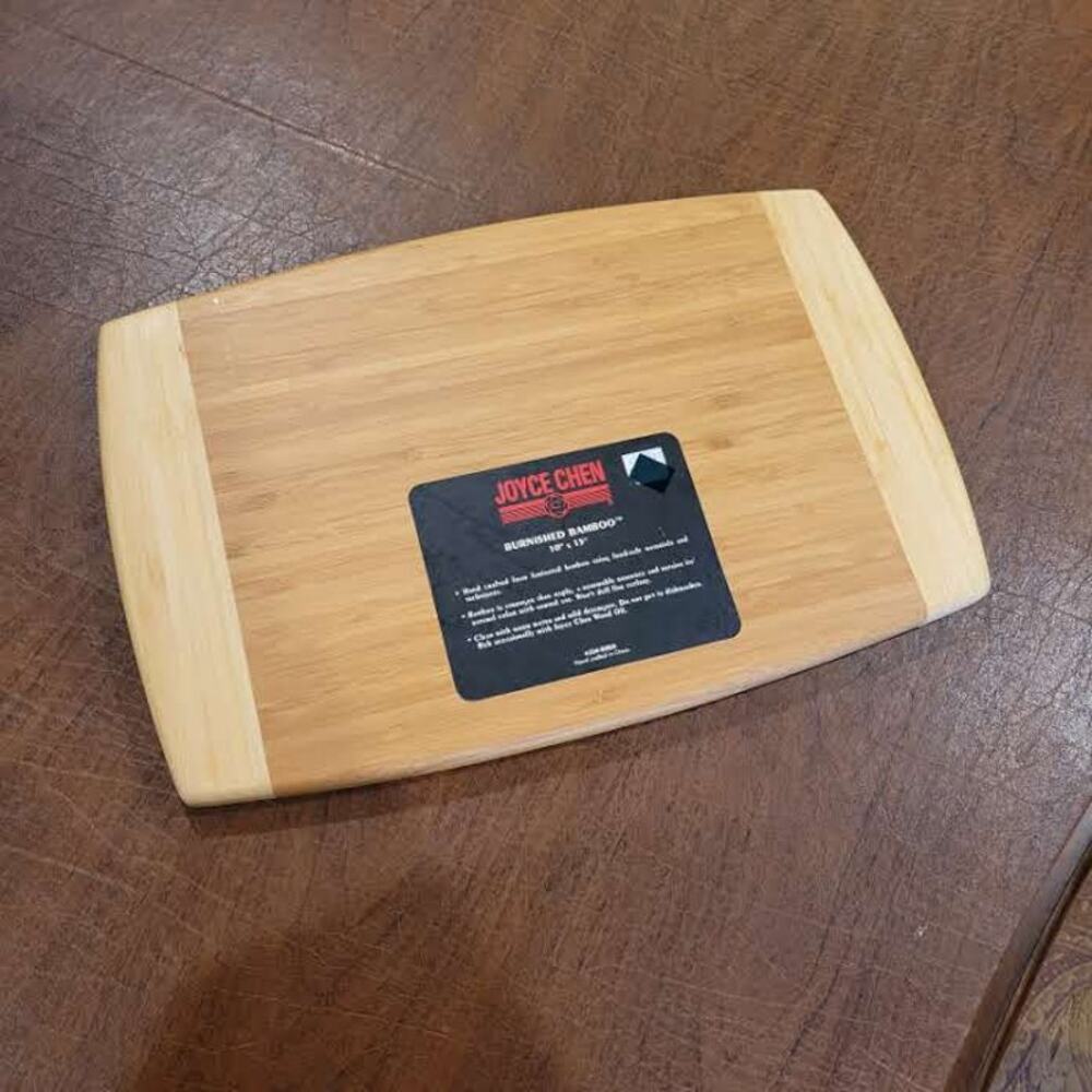 Joyce Chen® Burnished Bamboo Cutting Board New, never been used. 10x15"